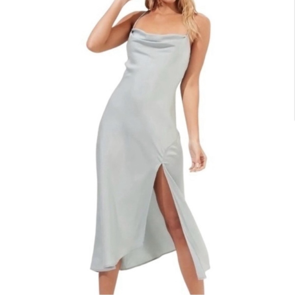 NWOT ASTR Gaia Midi Dress